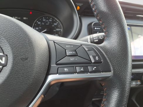 Used 2024 Nissan Kicks SR FWD image 22