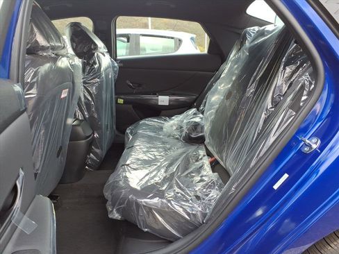 New 2026 Hyundai Elantra Sport image 6