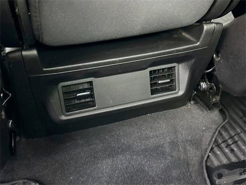 Used 2022 Chevrolet Silverado 1500 Custom image 24