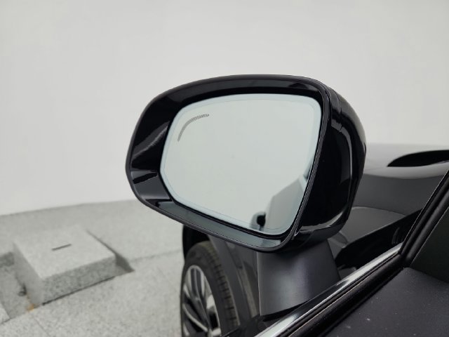 New 2026 Volvo XC90 T8 Plus w/ Protection Package Premier AWD/4WD image 19