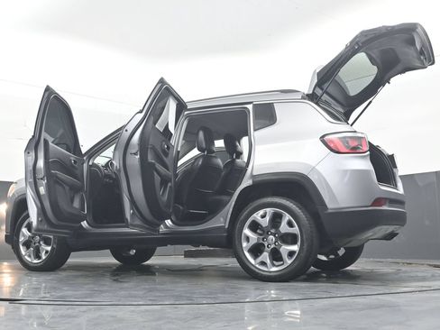 Used 2019 Jeep Compass Limited AWD/4WD image 45