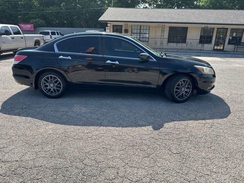 Used 2011 Honda Accord EX-L image 9