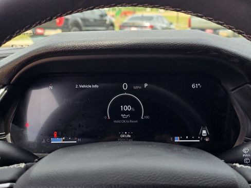 Used 2023 Jeep Grand Cherokee L Laredo image 17