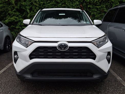 Used 2020 Toyota RAV4 XLE Premium AWD/4WD image 2