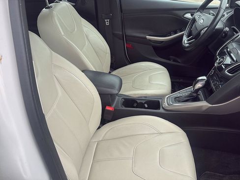 Used 2018 Ford Focus Titanium FWD image 18