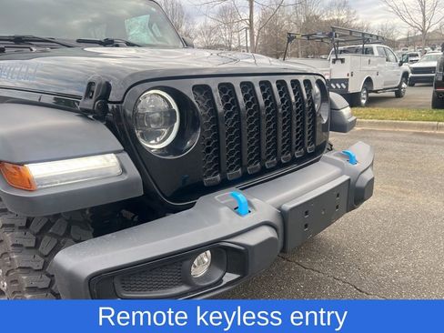 Used 2023 Jeep Wrangler Unlimited w/ Cold Weather Group image 9