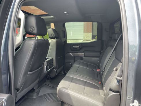 Used 2021 Chevrolet Silverado 1500 LTZ w/ LTZ Premium Package AWD/4WD image 3