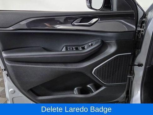 Used 2022 Jeep Grand Cherokee L Altitude image 14