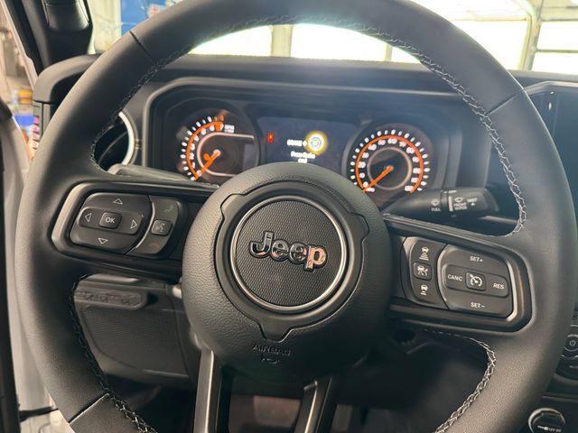 Used 2026 Jeep Gladiator Mojave AWD/4WD image 23