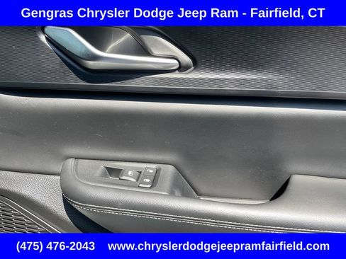 Certified 2023 Jeep Grand Cherokee L Laredo AWD/4WD image 19