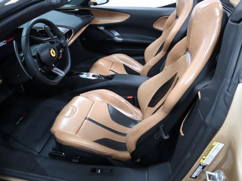 Used 2022 Ferrari SF90 Spider AWD/4WD image 15