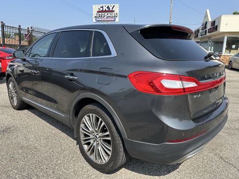 Used 2017 Lincoln MKX Reserve w/ Driver Assistance Package image 7