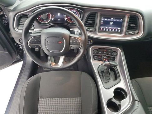 Used 2019 Dodge Challenger R/T w/ Driver Convenience Group image 13