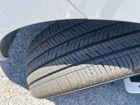 New 2025 Nissan Versa SV w/ Trunk Package image 27