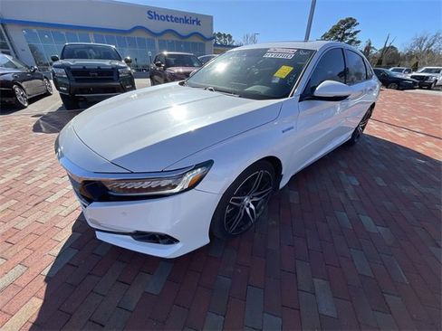 Used 2022 Honda Accord Touring image 11