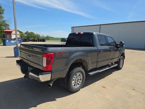 Used 2019 Ford F250 XLT w/ XLT Value Package AWD/4WD image 8