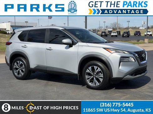 Used 2023 Nissan Rogue SV FWD image 1
