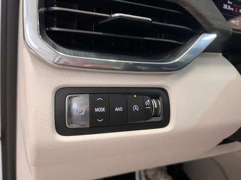 Used 2025 GMC Acadia Denali w/ Super Cruise Package AWD/4WD image 26