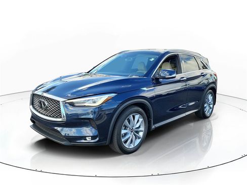 Used 2021 INFINITI QX50 Luxe image 2