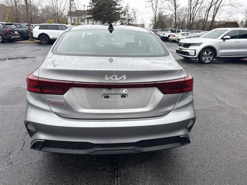 Used 2023 Kia Forte LXS w/ LXS Technology Package image 4