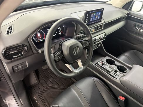 Certified 2025 Honda Pilot EX-L image 4