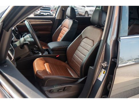 Used 2023 Volkswagen Atlas SEL Premium AWD/4WD image 11
