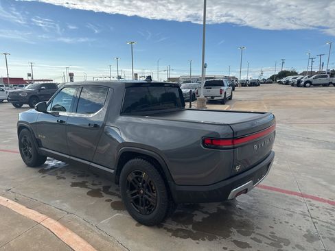 Used 2022 Rivian R1T Adventure AWD/4WD image 7