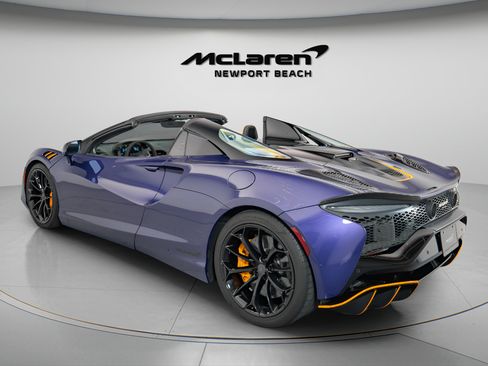 Used 2025 McLaren Artura Spider RWD image 41