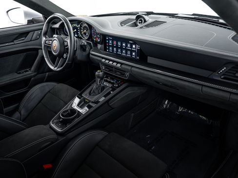 Certified 2023 Porsche 911 GT3 RWD image 15