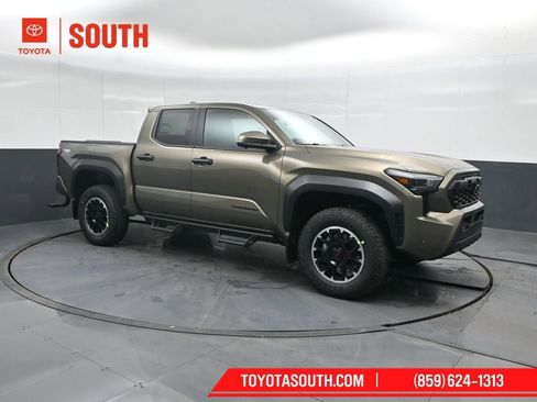 New 2026 Toyota Tacoma TRD Off-Road w/ TRD Off Road Premium Package image 4