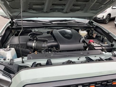 Used 2021 Toyota Tacoma TRD Pro AWD/4WD image 23