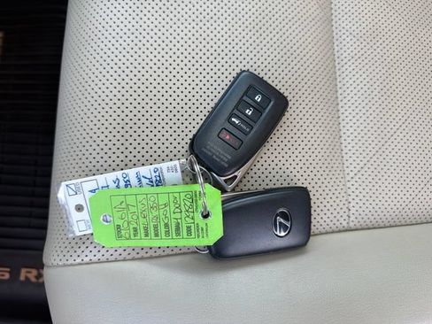 Used 2017 Lexus RX 350 AWD w/ Premium Package image 31