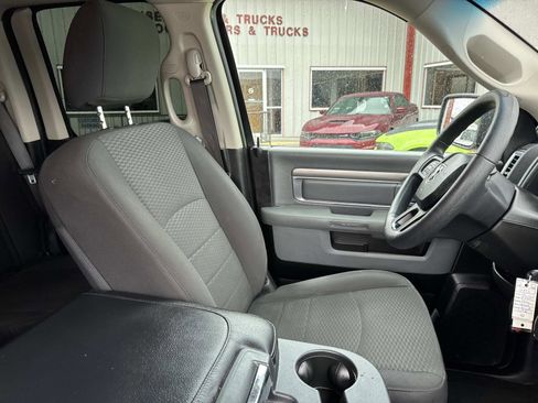 Used 2019 RAM 1500 Classic Warlock w/ Electronics Group RWD image 10