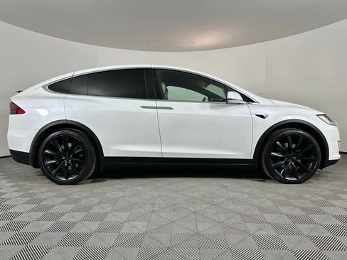 Used 2020 Tesla Model X Long Range image 31