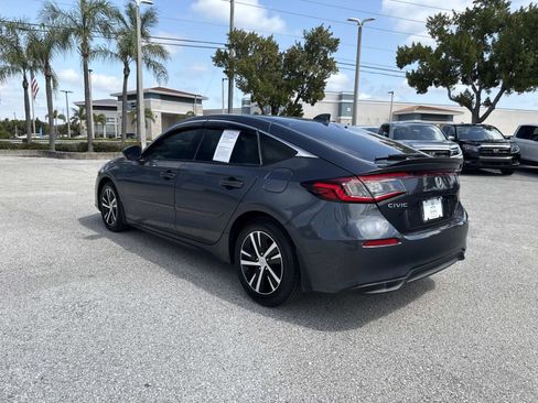 Used 2022 Honda Civic LX image 3