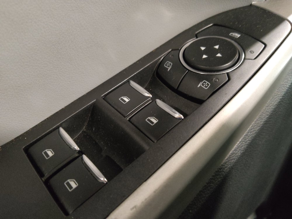Used 2021 Ford Explorer XLT w/ Equipment Group 202A RWD image 27