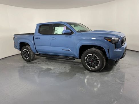 New 2026 Toyota Tacoma TRD Sport image 3