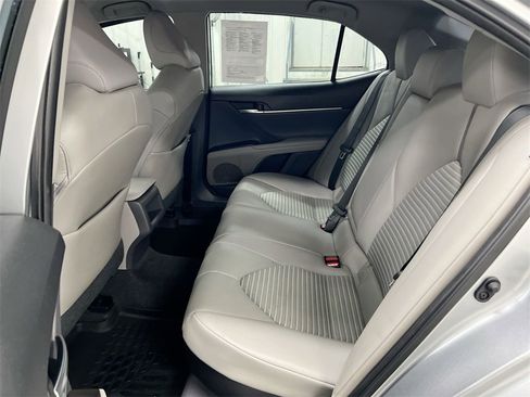 Used 2021 Toyota Camry SE image 22