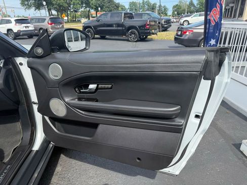 Used 2017 Land Rover Range Rover Evoque HSE Dynamic image 39