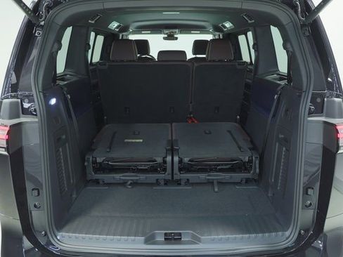 New 2025 Volkswagen ID. Buzz Pro S image 35