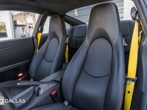 Used 2012 Porsche 911 Turbo S image 22