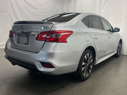 Used 2016 Nissan Sentra SR image 9