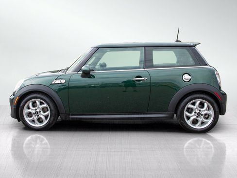Used 2011 MINI Cooper S FWD image 2