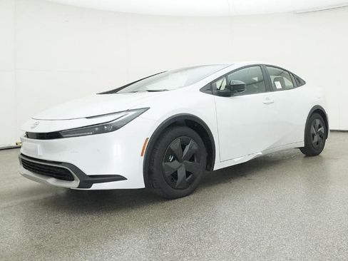 New 2026 Toyota Prius Plug-In Hybrid image 6