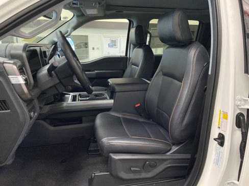 New 2026 Ford F350 Lariat w/ Black Appearance Package image 15