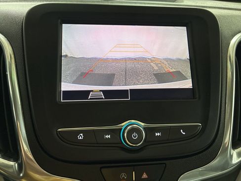 Used 2022 Chevrolet Equinox LS w/ LS Convenience Package AWD/4WD image 18