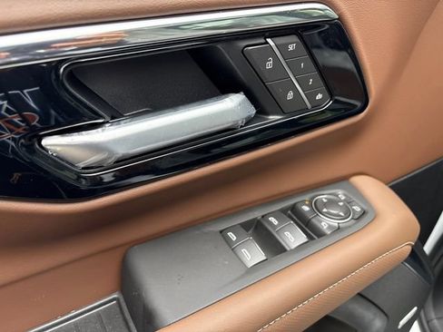 New 2026 Chevrolet Tahoe High Country AWD/4WD image 13