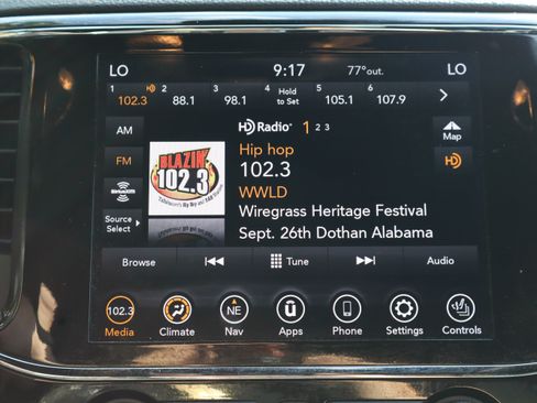 Used 2021 Jeep Grand Cherokee Limited w/ Quick Order Package 28K 80th RWD image 33