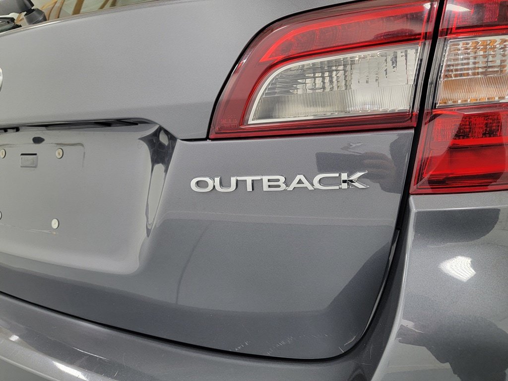 Used 2018 Subaru Outback 2.5i AWD/4WD image 8