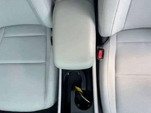 Used 2024 Hyundai Kona SE FWD image 10